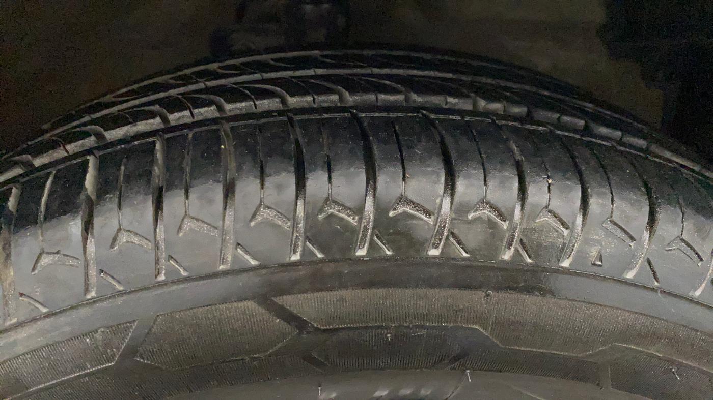 2016 Maruti Celerio ZXI AMT, Petrol, Automatic, 38,774 km, Right Front Tyre Tread