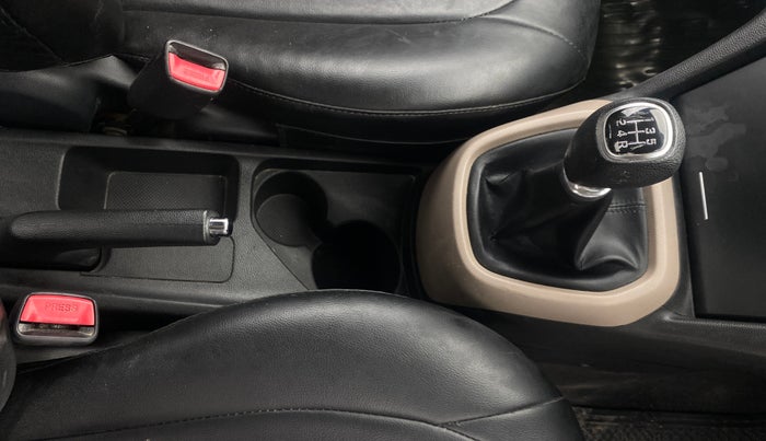 2014 Hyundai Xcent S 1.2, Petrol, Manual, 26,454 km, Gear Lever