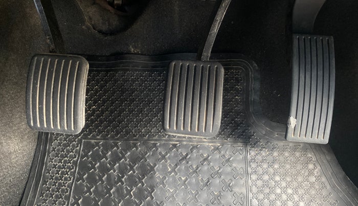 2014 Hyundai Xcent S 1.2, Petrol, Manual, 26,454 km, Pedals