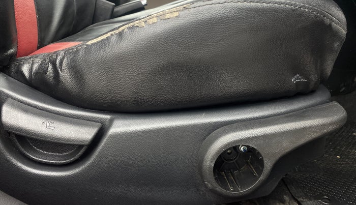 2014 Hyundai Xcent S 1.2, Petrol, Manual, 26,454 km, Driver Side Adjustment Panel