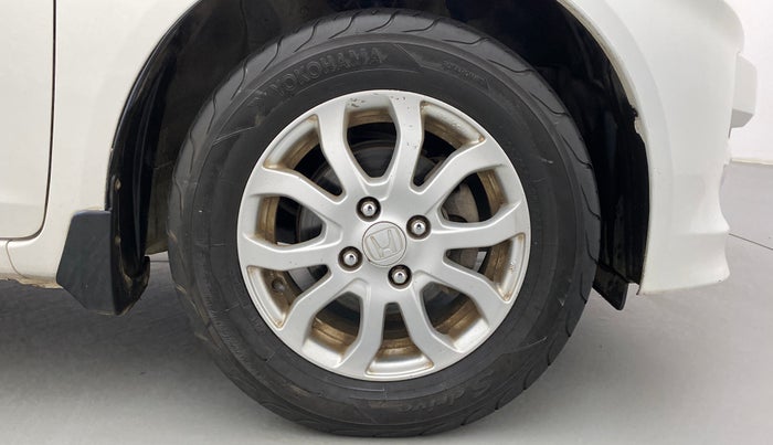 2013 Honda Amaze 1.2 VXMT I VTEC, Petrol, Manual, 82,083 km, Right Front Wheel
