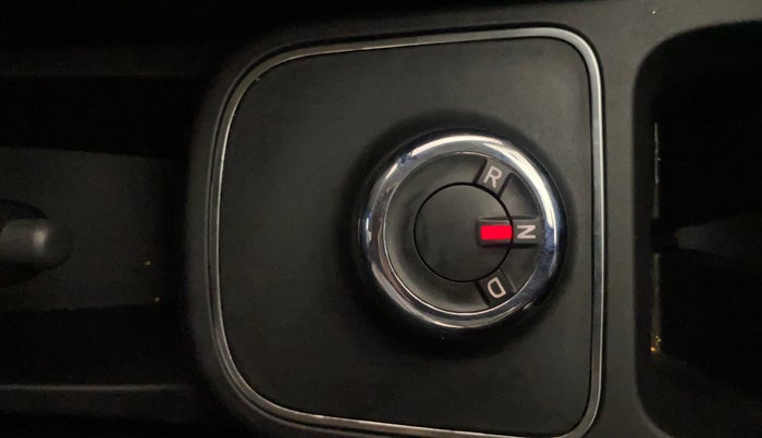 2024 Renault Kwid RXL(O) 1.0L AMT, Petrol, Automatic, 8,573 km, Gear Lever
