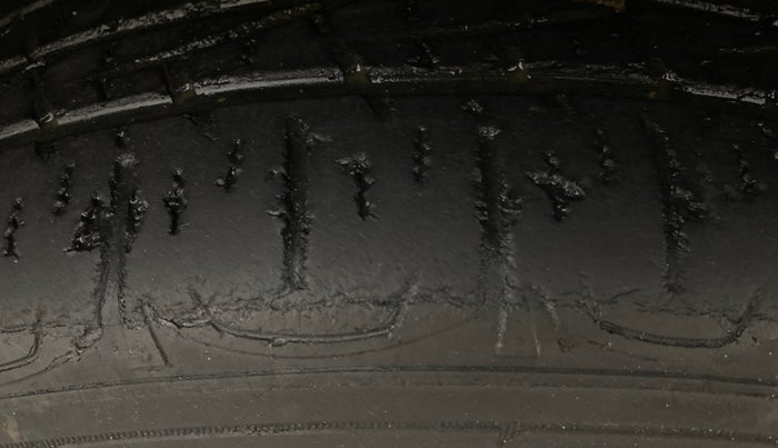 2018 Jeep Compass LIMITED 1.4 PETROL AT, Petrol, Automatic, 37,866 km, Right Front Tyre Tread