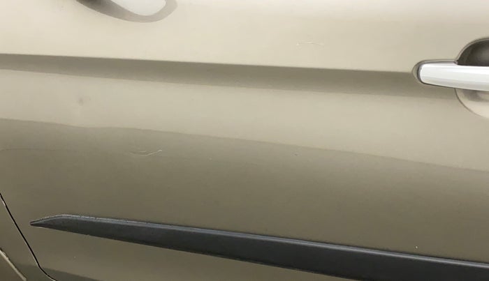 2020 Maruti Ciaz ALPHA 1.5 SHVS PETROL, Petrol, Manual, 27,344 km, Front passenger door - Minor scratches