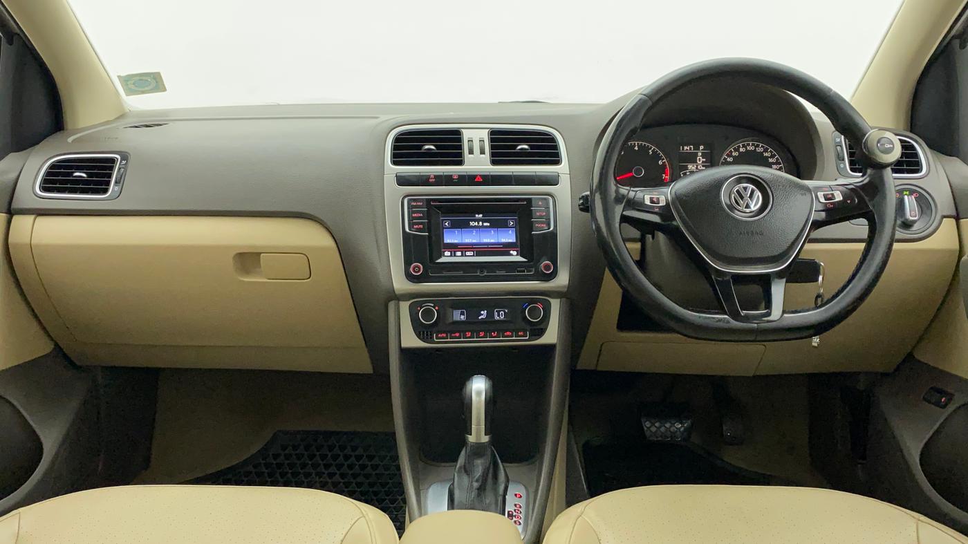 2017 Volkswagen Vento HIGHLINE PLUS 1.2 AT 16 ALLOY, Petrol, Automatic, 95,879 km, Dashboard