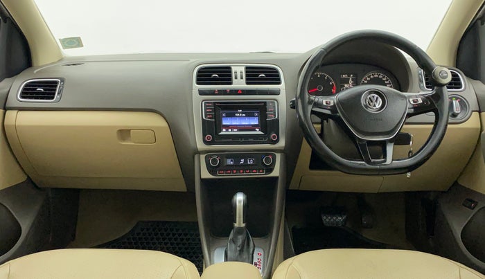 2017 Volkswagen Vento HIGHLINE PLUS 1.2 AT 16 ALLOY, Petrol, Automatic, 95,879 km, Dashboard
