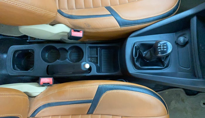 2018 Ford Figo Aspire TITANIUM 1.2 PETROL, CNG, Manual, 52,950 km, Gear Lever