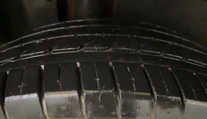 2019 MG HECTOR SHARP 1.5 DCT PETROL, Petrol, Automatic, 29,730 km, Right Rear Tyre Tread