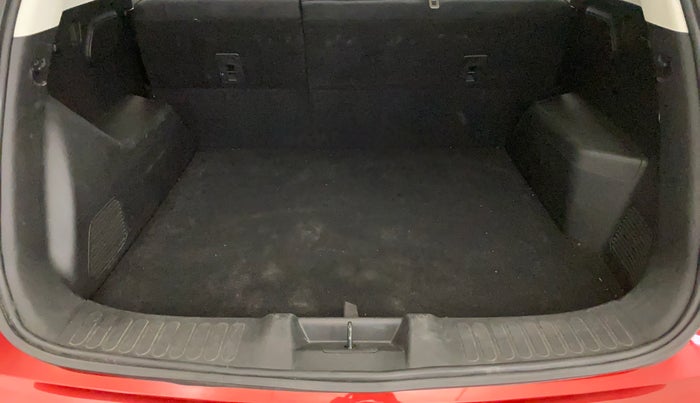 2019 MG HECTOR SHARP 1.5 DCT PETROL, Petrol, Automatic, 29,730 km, Boot Inside
