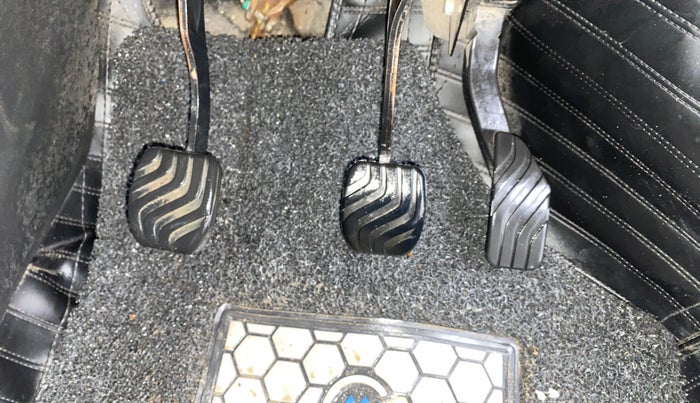 2021 Renault TRIBER RXL MT, Petrol, Manual, 97,332 km, Pedals