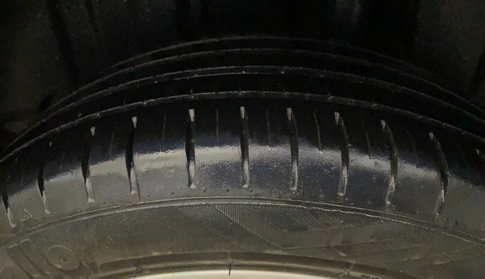 2022 Maruti Baleno ZETA PETROL 1.2, Petrol, Manual, 45,369 km, Left Rear Tyre Tread