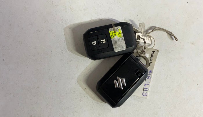 2022 Maruti Baleno ZETA PETROL 1.2, Petrol, Manual, 45,369 km, Key Close Up