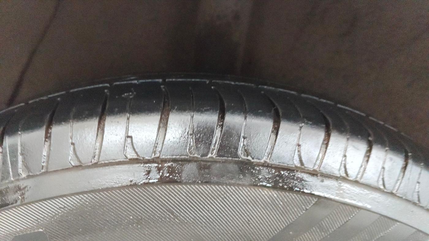 2015 Hyundai Xcent S 1.2, Petrol, Manual, 79,605 km, Right Rear Tyre Tread