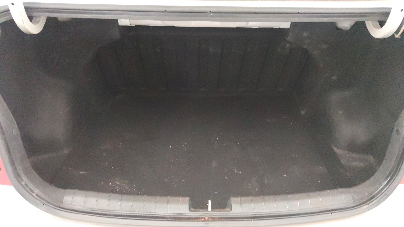 2015 Hyundai Xcent S 1.2, Petrol, Manual, 79,605 km, Boot Inside