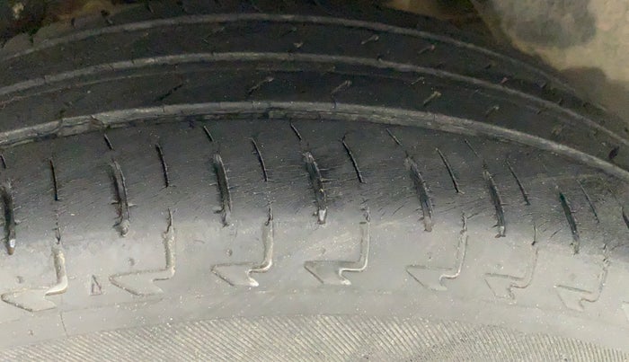 2017 Maruti IGNIS DELTA 1.2, Petrol, Manual, 30,125 km, Left Rear Tyre Tread