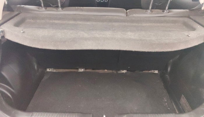 2022 Maruti Swift ZXI AMT, Petrol, Automatic, 60,280 km, Boot Inside