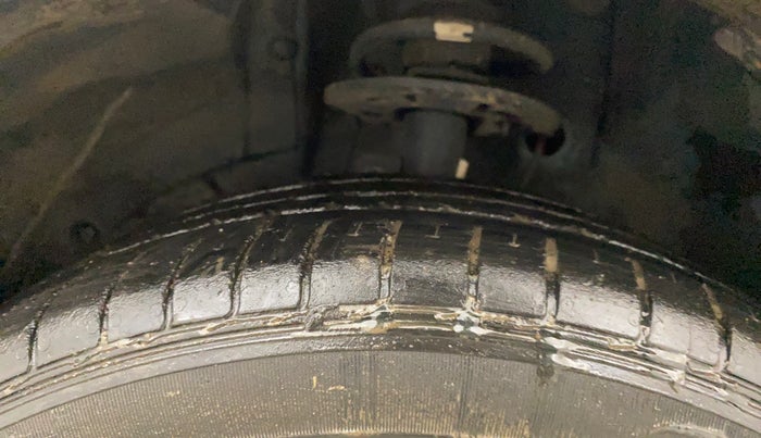 2016 Maruti Baleno ALPHA PETROL 1.2, Petrol, Manual, 67,780 km, Left Front Tyre Tread