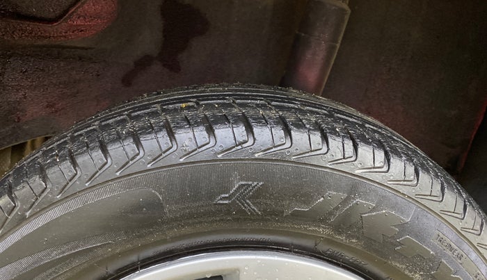 2017 Datsun Redi Go T (O), Petrol, Manual, 35,364 km, Left Rear Tyre Tread