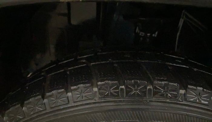 2019 Renault Kwid RXT 0.8, Petrol, Manual, 79,942 km, Left Front Tyre Tread