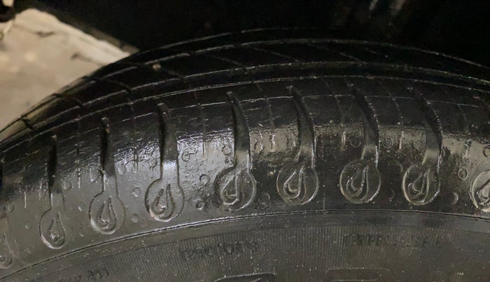 2019 Renault Kwid RXT 0.8, Petrol, Manual, 79,942 km, Right Rear Tyre Tread