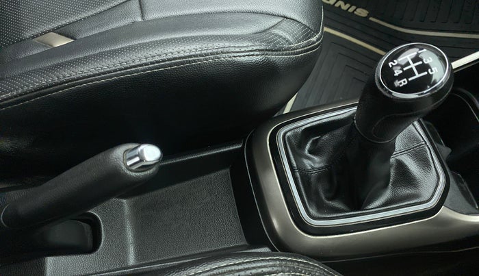 2017 Maruti IGNIS DELTA 1.2 K12, Petrol, Manual, 37,503 km, Gear Lever
