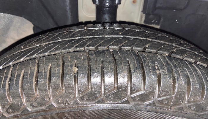 2016 Renault Kwid RXT 0.8, Petrol, Manual, 73,494 km, Right Front Tyre Tread