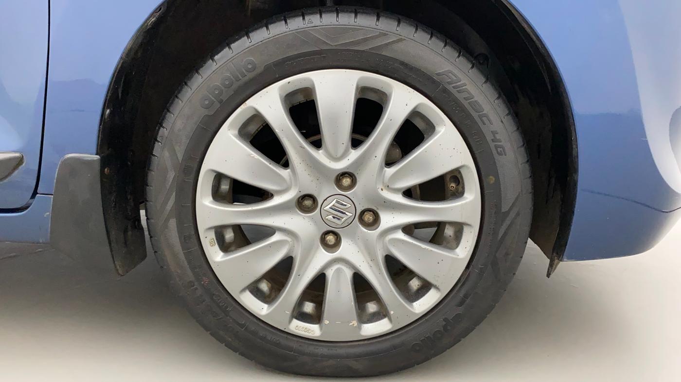 2017 Maruti Baleno ZETA PETROL 1.2, Petrol, Manual, 36,081 km, Right Front Wheel