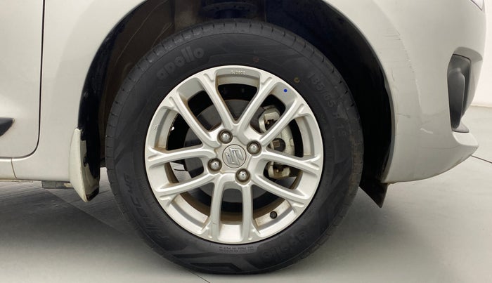 2021 Maruti Swift ZXI D, Petrol, Manual, 9,721 km, Right Front Wheel