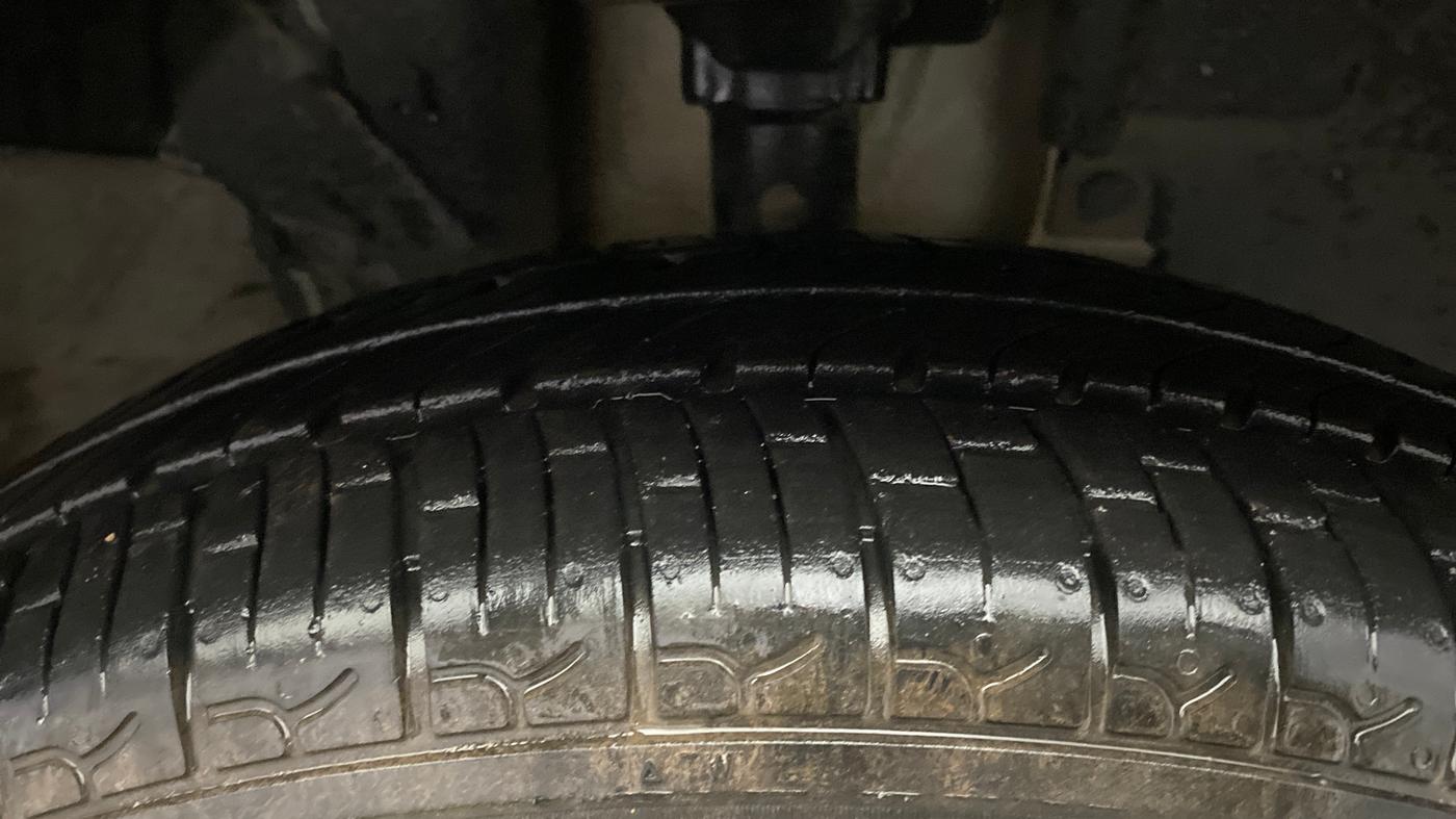 2017 Renault Kwid RXT 0.8, Petrol, Manual, 39,771 km, Right Front Tyre Tread