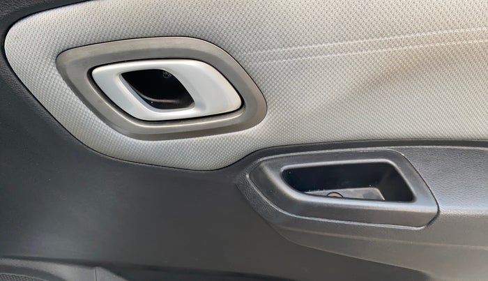 2020 Datsun Redi Go T(O) 1.0, Petrol, Manual, 41,254 km, Driver Side Door Panels Control