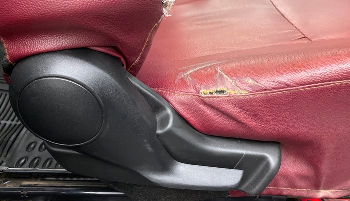 2018 Maruti IGNIS SIGMA 1.2, CNG, Manual, 71,361 km, Driver Side Adjustment Panel