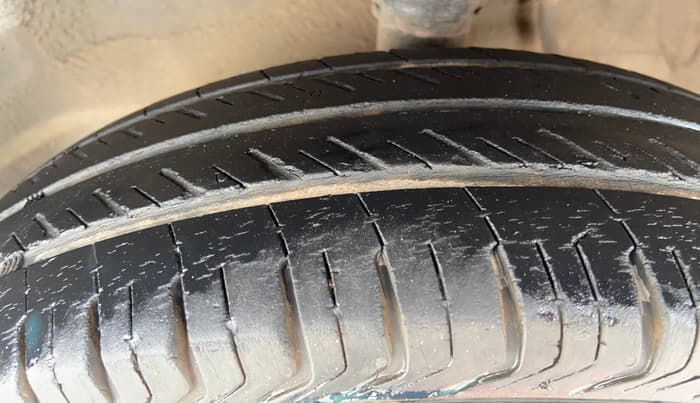 2014 Maruti Alto 800 LXI, Petrol, Manual, 61,546 km, Left Front Tyre Tread