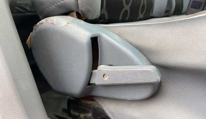 2014 Maruti Alto 800 LXI, Petrol, Manual, 61,546 km, Driver Side Adjustment Panel