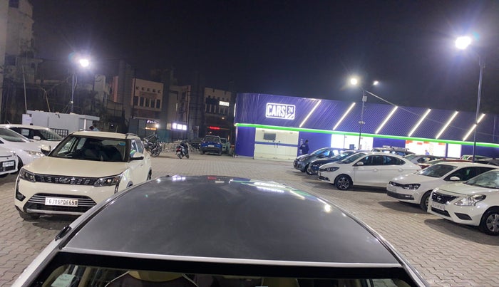 2014 Honda Brio V MT, Petrol, Manual, 79,294 km, Moonroof/ Sunroof