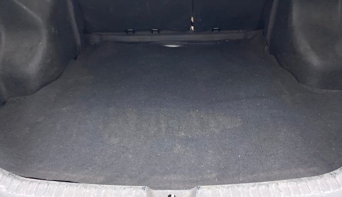 2018 Toyota YARIS J CVT, Petrol, Automatic, 92,585 km, Boot Inside