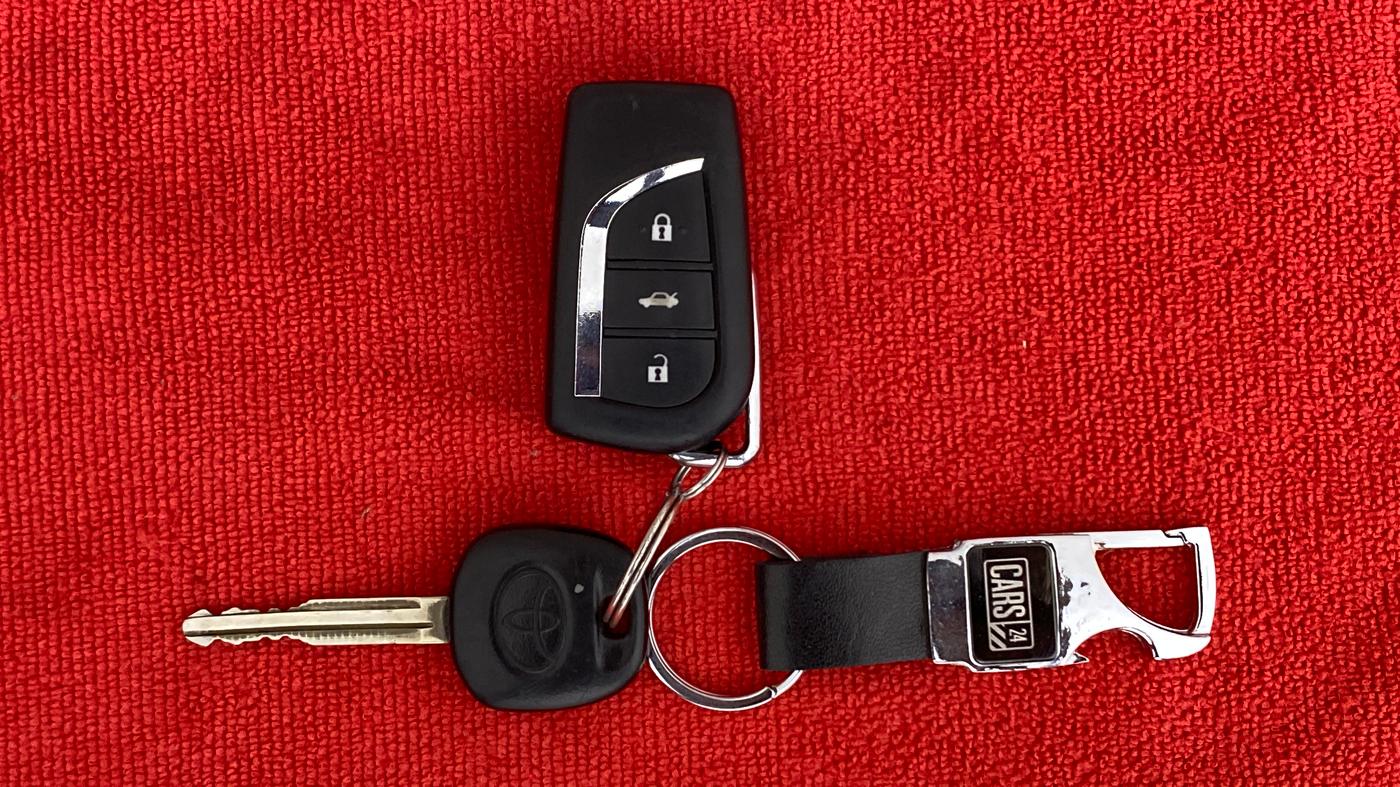 2018 Toyota YARIS J CVT, Petrol, Automatic, 92,585 km, Key Close Up