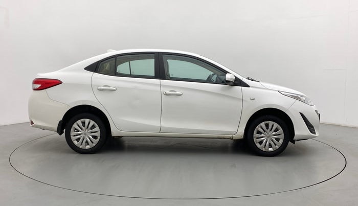 2018 Toyota YARIS J CVT, Petrol, Automatic, 92,585 km, Right Side View