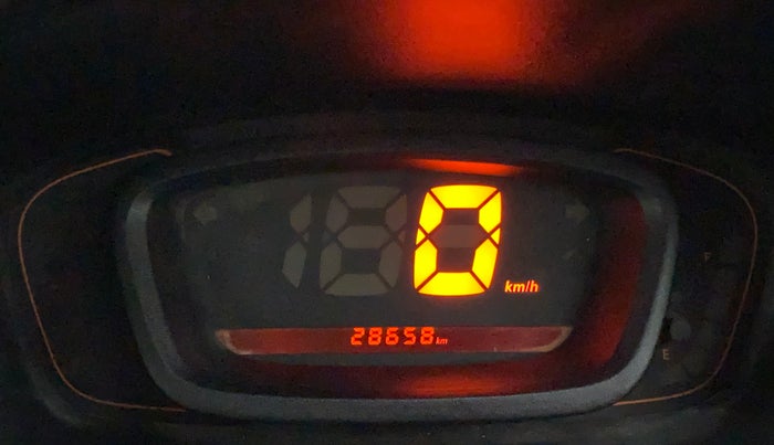 2017 Renault Kwid RXT 1.0 AMT (O), Petrol, Automatic, 29,511 km, Odometer Image