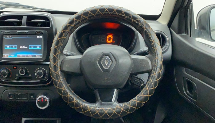 2017 Renault Kwid RXT 1.0 AMT (O), Petrol, Automatic, 29,511 km, Steering Wheel Close Up