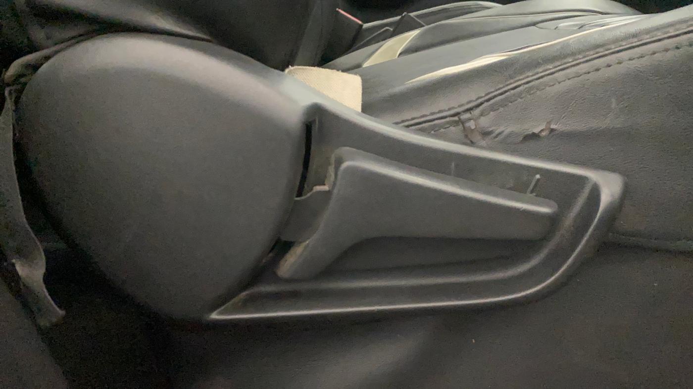 2019 Maruti S PRESSO VXI+, Petrol, Manual, 49,542 km, Driver Side Adjustment Panel