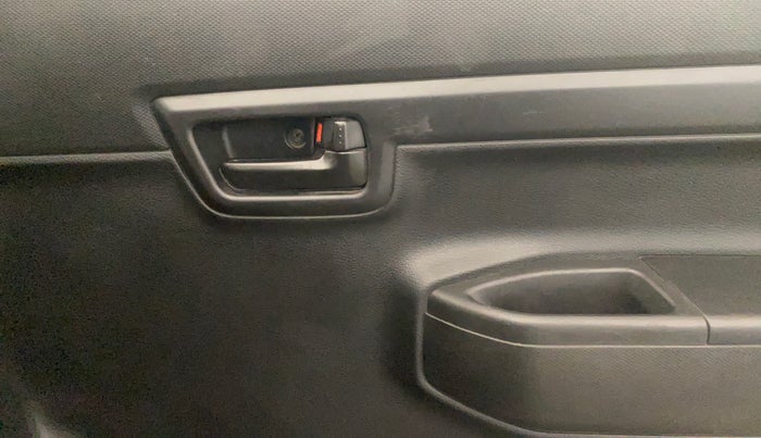 2019 Maruti S PRESSO VXI+, Petrol, Manual, 49,507 km, Driver Side Door Panels Control