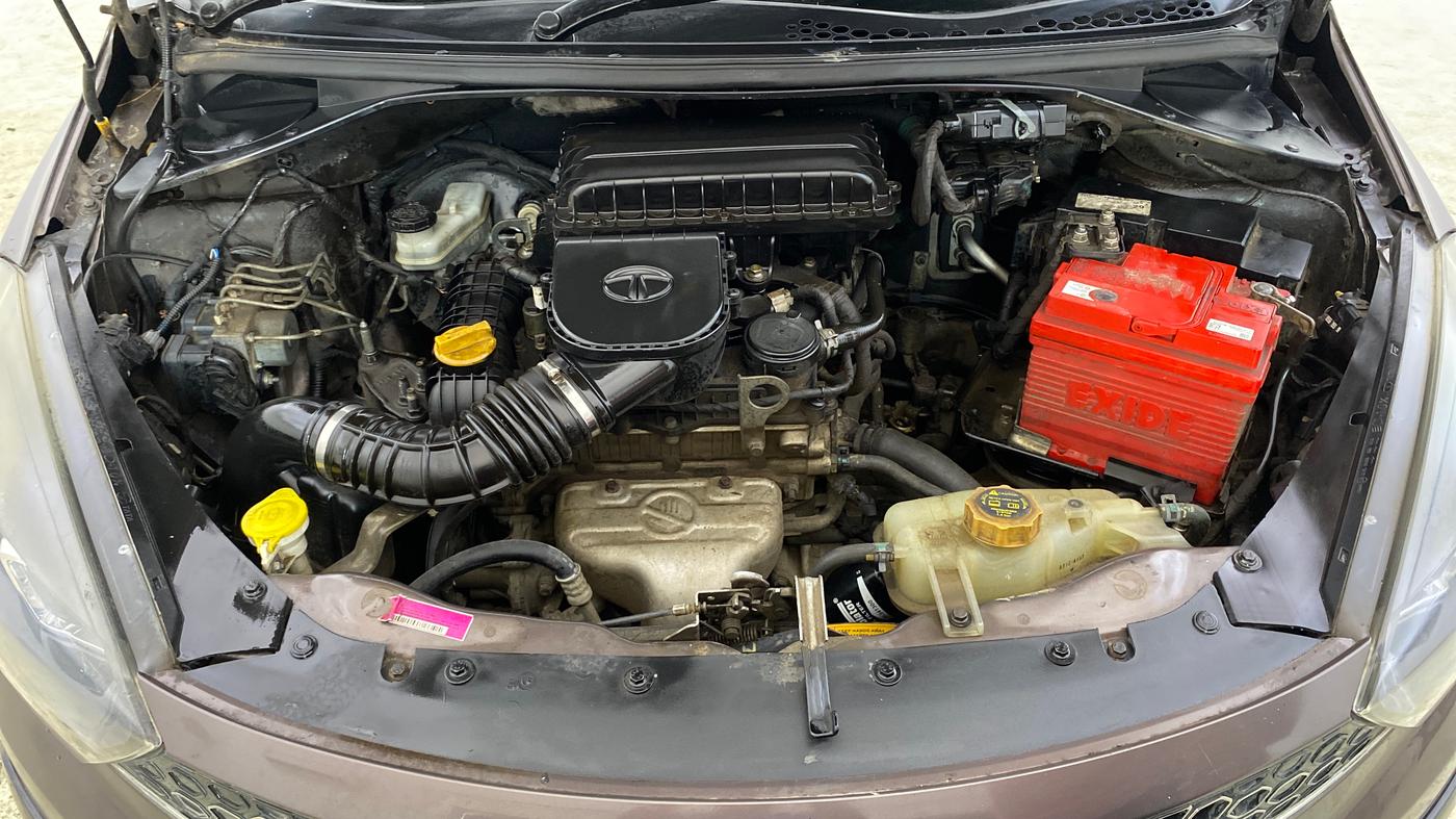 2018 Tata TIGOR XZ PLUS PETROL, Petrol, Manual, 49,591 km, Engine View