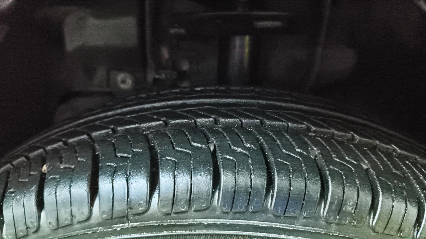2018 Tata Tiago XM PETROL, Petrol, Manual, 75,428 km, Left Front Tyre Tread