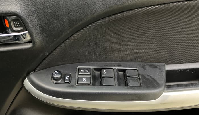 2016 Maruti Baleno ZETA PETROL 1.2, Petrol, Manual, 38,621 km, Driver Side Door Panels Control