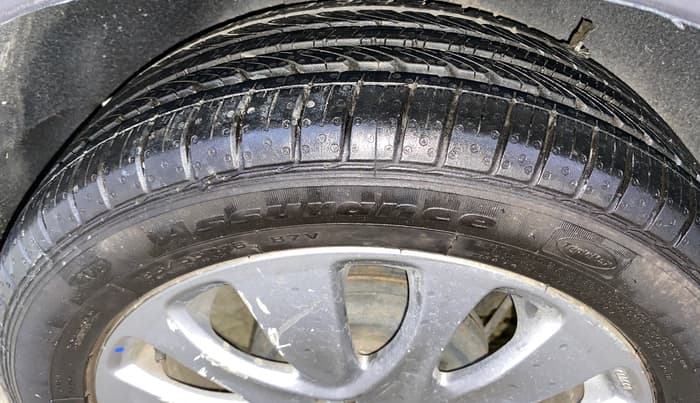 2016 Maruti Baleno ZETA PETROL 1.2, Petrol, Manual, 38,621 km, Right Rear Tyre Tread