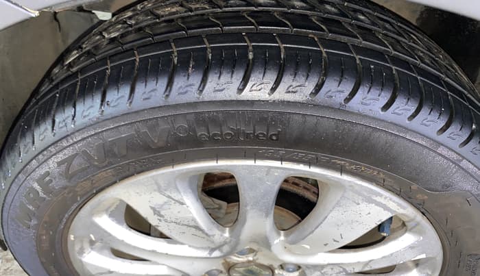 2016 Maruti Baleno ZETA PETROL 1.2, Petrol, Manual, 38,621 km, Left Front Tyre Tread
