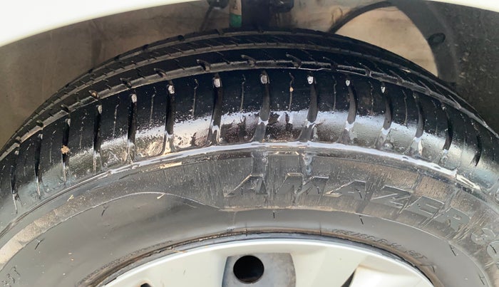 2021 Maruti Swift VXI, Petrol, Manual, 3,791 km, Right Front Tyre Tread