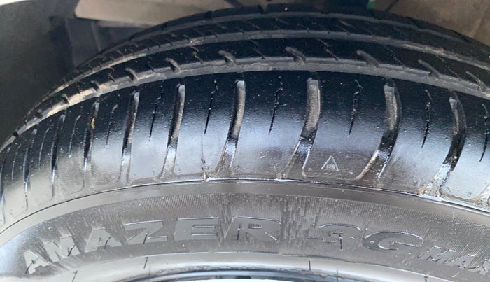 2021 Maruti Swift VXI, Petrol, Manual, 3,791 km, Left Front Tyre Tread