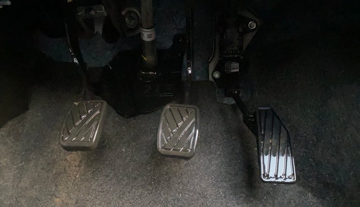 2021 Maruti Swift VXI, Petrol, Manual, 3,791 km, Pedals