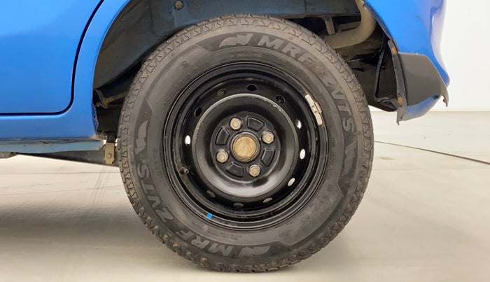 2017 Maruti Alto 800 LXI, Petrol, Manual, 1,21,145 km, Left Rear Wheel